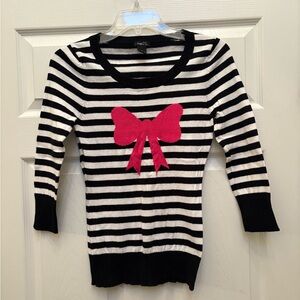 Y2K RUE 21 STRIPED SWEATER BOW BLACK AND WHITE PINK FITTED COQUETTE PREPPY S